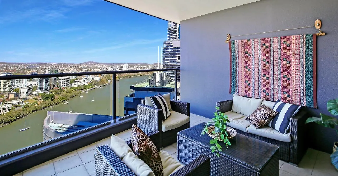 African Escape On Level 38 - Balcony With Views Brisbane